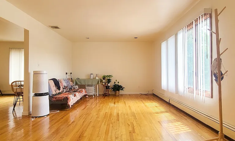 261 Highland Ave #2 — Photo 2