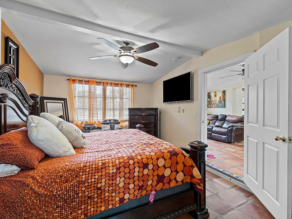 1st image of 5077 NE 17th Drive