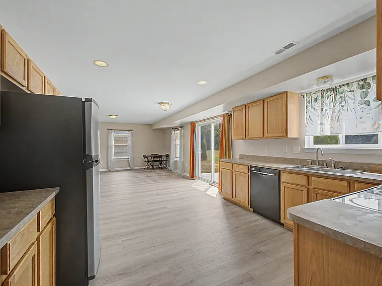 41973 Milton Dr — Photo 6