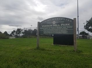 25 Derby St #1, Worcester, MA 01604