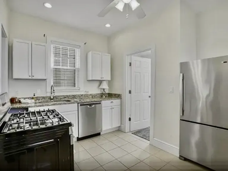 163 Coleridge St #1 — Photo 11