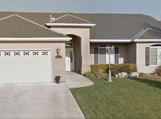 467 W Prospect Ave, Exeter, CA 93221