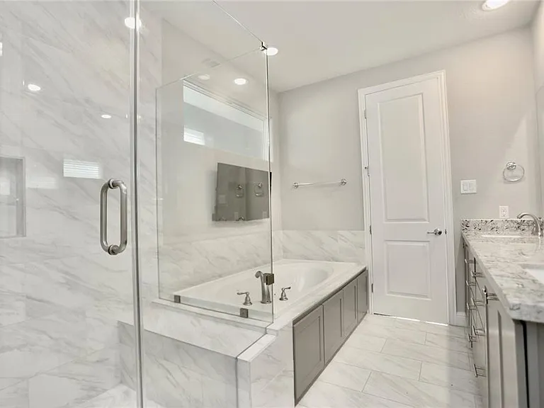 1227 W 19th St #A — Photo 16