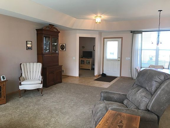 3rd image of 14041 Beaver Dam Ln