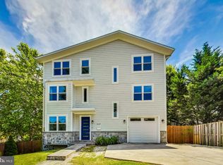 2509 S Kenwood St, Arlington, VA 22206