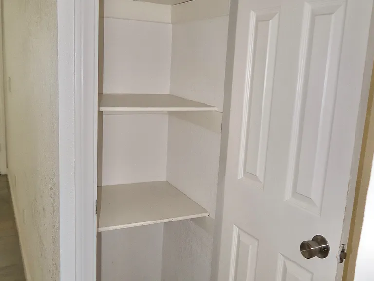 1609 Cheryl Ct — Photo 8