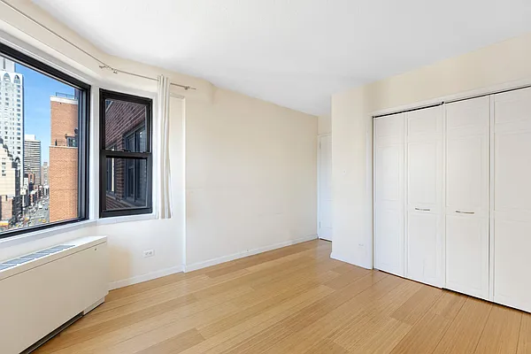 Sold by Compass | media 6