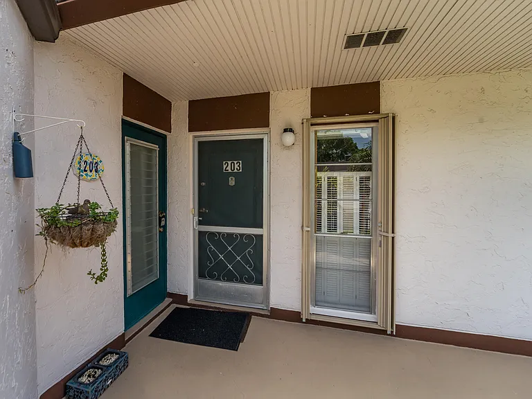 4 Greenway Vlg N #203 — Photo 14