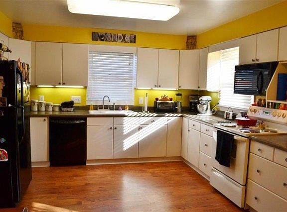 2nd image of 619 McLaren Ave