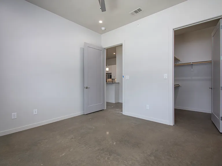 2201 Arbrook — Photo 19