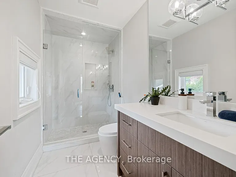 8 Frivick Ct — Photo 37