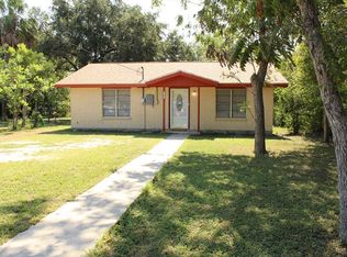 1107 W Hutchinson St, Beeville, TX 78102