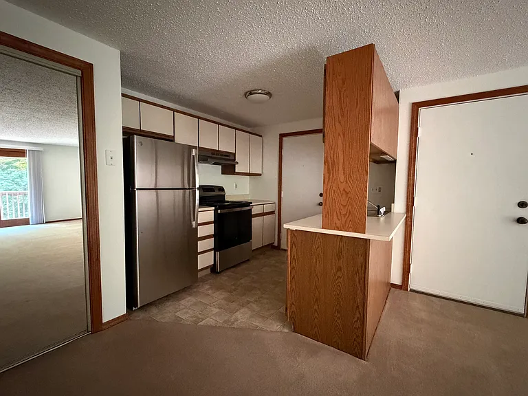 The Highlands Apartments — Photo 36