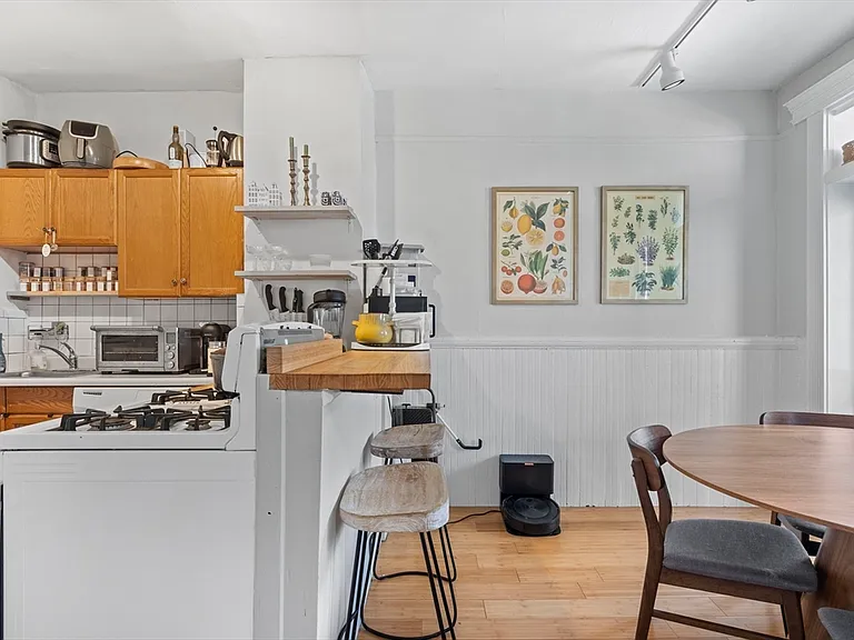 577 Tremont St #2 — Photo 4