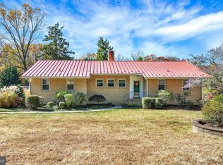 321 Possum Park Rd, Newark, DE 19711