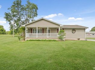 2125 S 650th Rd E, Francisco, IN 47649