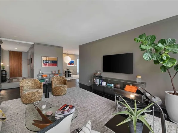 2575 Peachtree Rd NE APT 4H, Atlanta, GA 30305