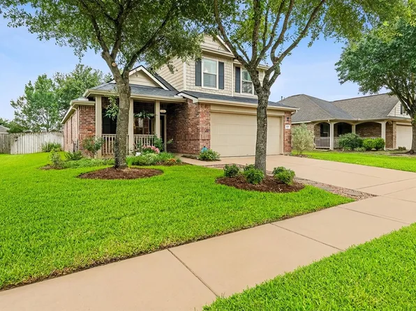8735 Sunny Gallop Dr, Tomball, TX 77375
