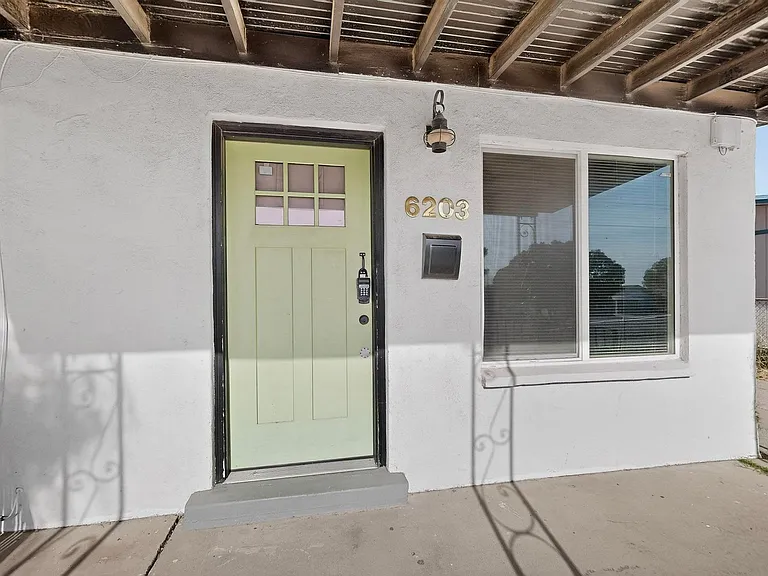 6203 Trowbridge Dr — Photo 6