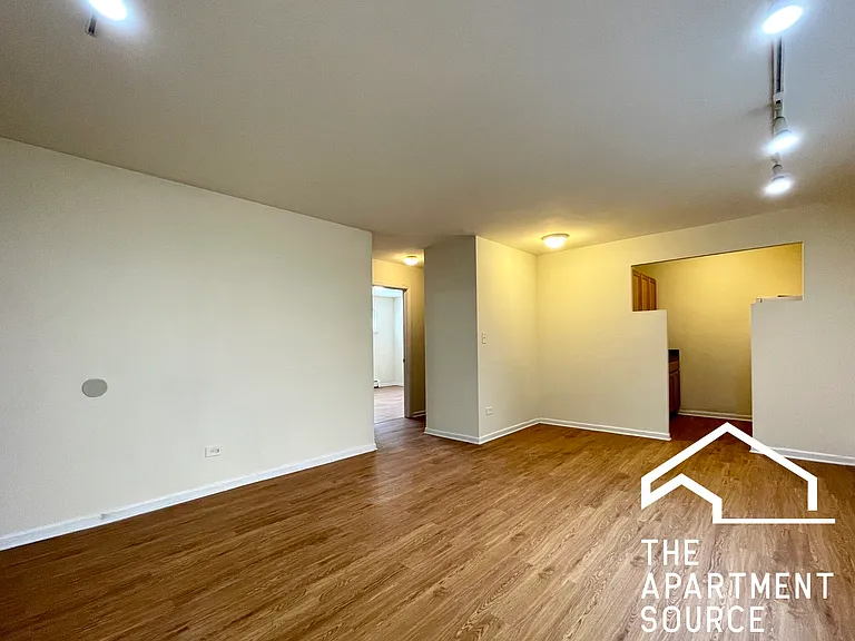 6002 N Kenmore Ave #106 — Photo 2