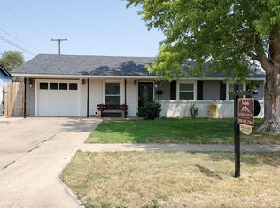 1305 NE 2nd St, Dumas, TX 79029