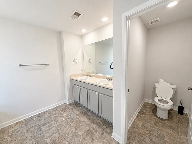 1415 Deer Hollow Run — Photo 4