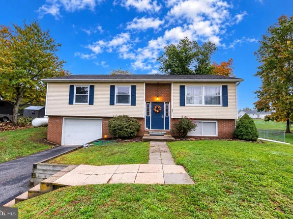 642 Hooker Dr, Gettysburg, PA 17325