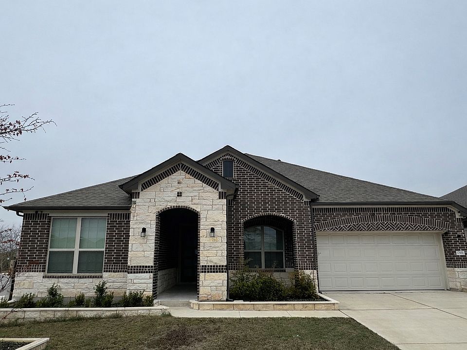 1st image of 17900 Stefano Dr