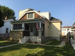 2427 S 74th St, West Allis, WI 53219