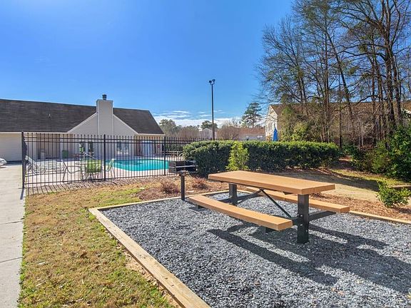 2nd image of 3871 Northside Dr #79mxem35f