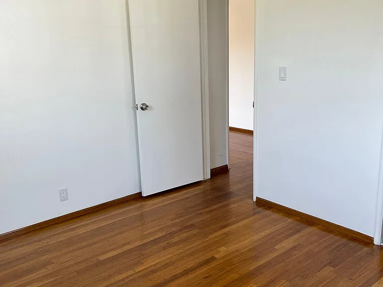 10563 Emery St — Photo 11