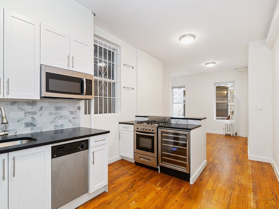 1st image of 21 1st Ave APT 5