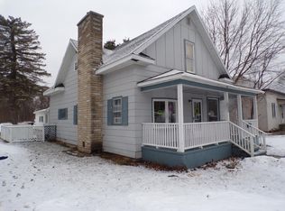 421 N Bailey St, Cheboygan, MI 49721