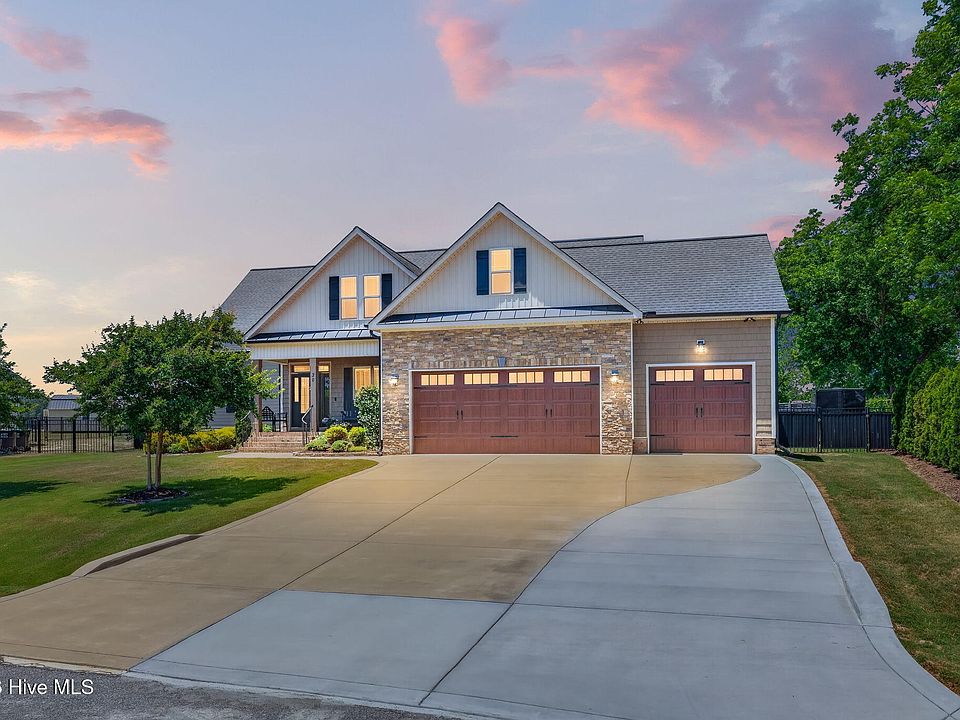 1st image of 30 Gloria Grande Court
