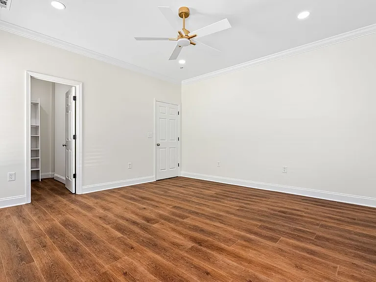 327 Byrd St — Photo 20
