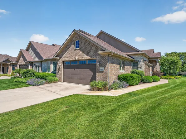 8967 Holland Harbor Cir, Frankfort, IL 60423