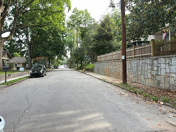 5th image of 610 Gresham Ave