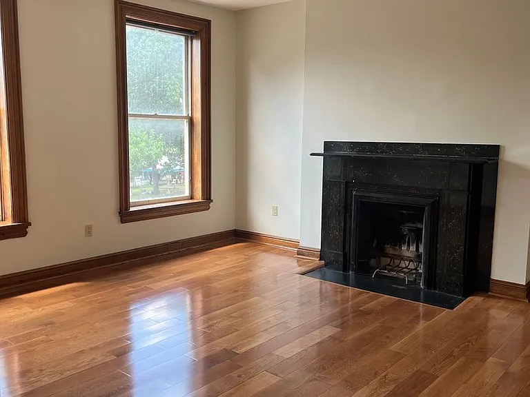 100 East North Ave — Photo 24