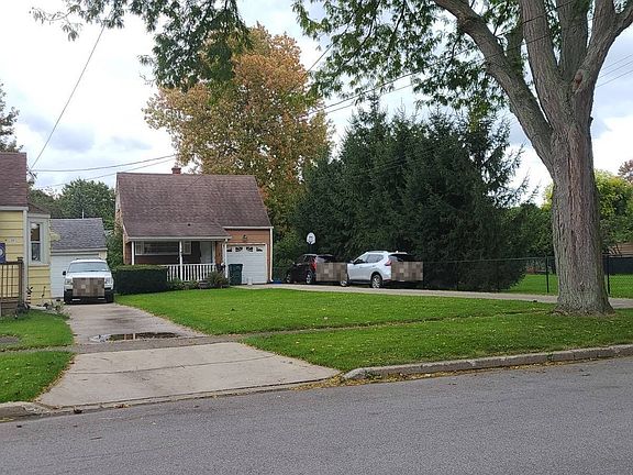 4th image of 43 Pine St