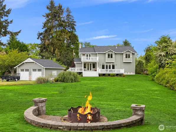 15390 Broom Street NE, Bainbridge Island, WA 98110