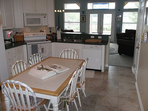 5th image of 14472 Basilham Ln