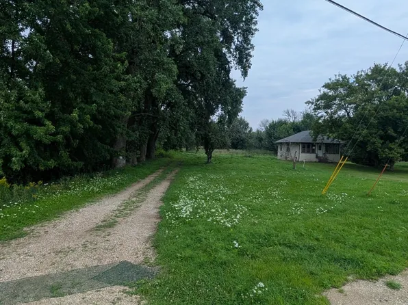 2021 Stevens St, Albert Lea, MN 56007