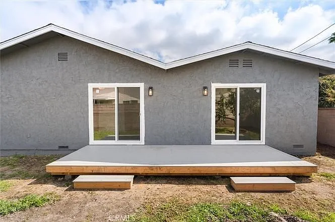 22025 Garston Ave — Photo 15