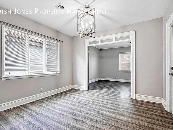 4th image of 383 Auburn Ave APT 2