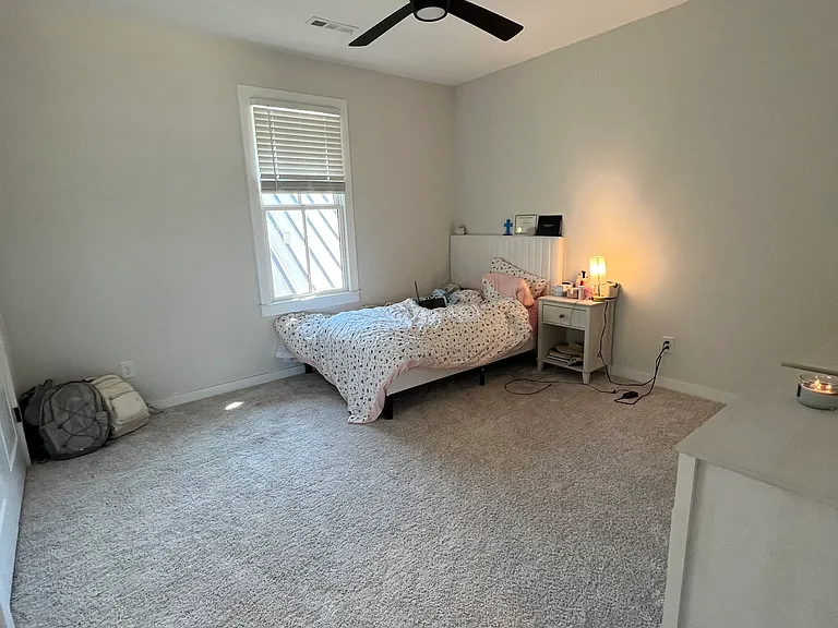 413 Marston Ave — Photo 14