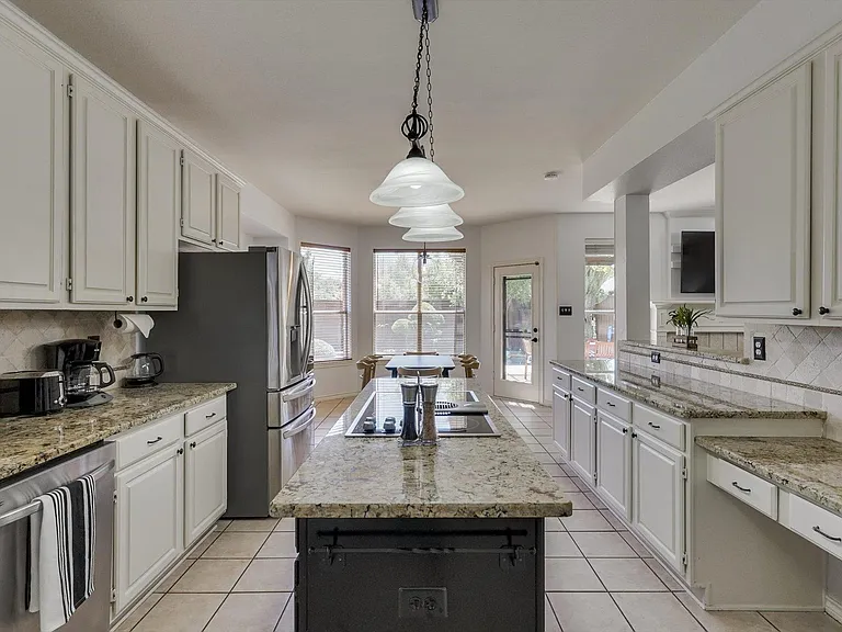 2800 Cherry Spring Ct — Photo 15