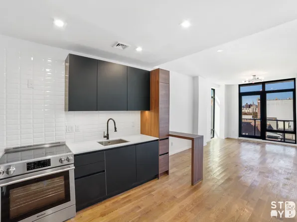 610 Myrtle Avenue image 1 of 21