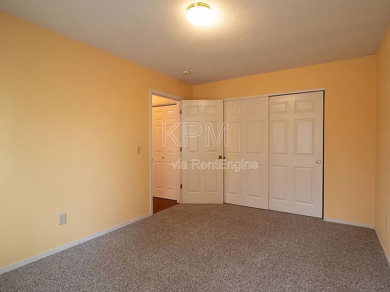 1106 Klemeyer Cir — Photo 14