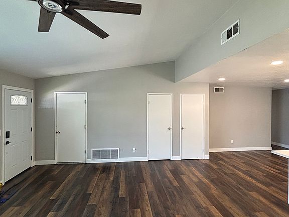 3rd image of 5918 Sky Meadow St