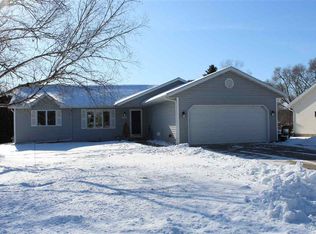 1535 Grand Ave, Prairie Du Sac, WI 53578